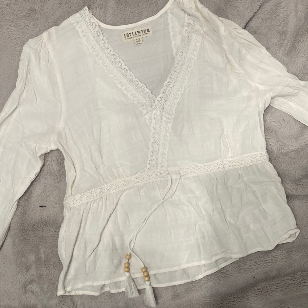 Beautiful blouse!🤍